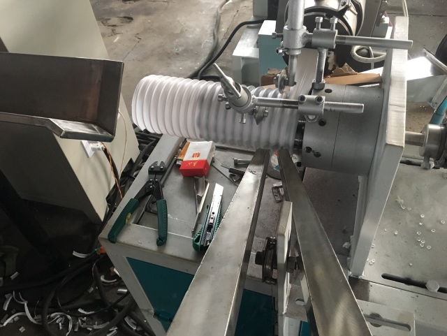 PP WC Toilet Streching Pipe Extruder Machine